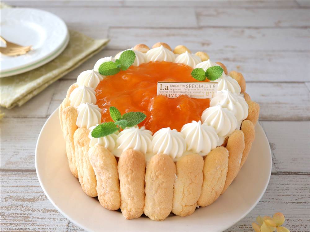 あんずのシャルロットケーキ