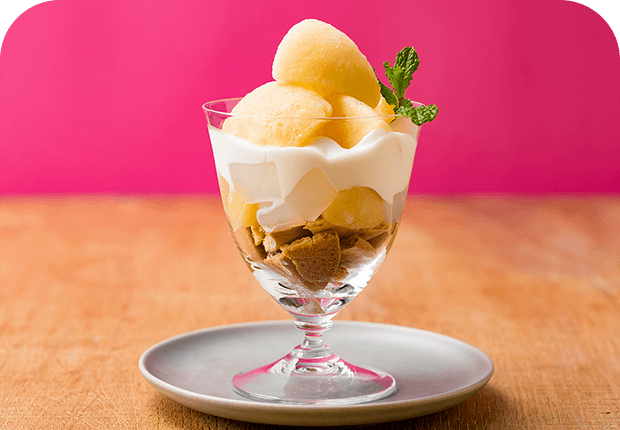 白桃のパフェ​