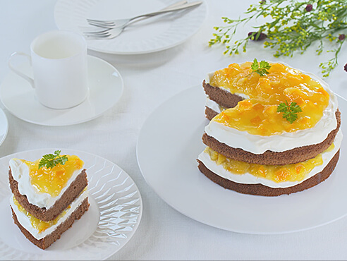 オレンジとクリームのレイヤーチョコケーキ