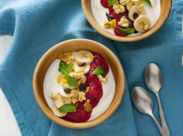 ヨーグルトボウル バナナといちご