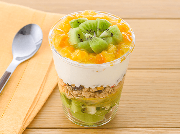 キウイのシトラスミックスパフェ