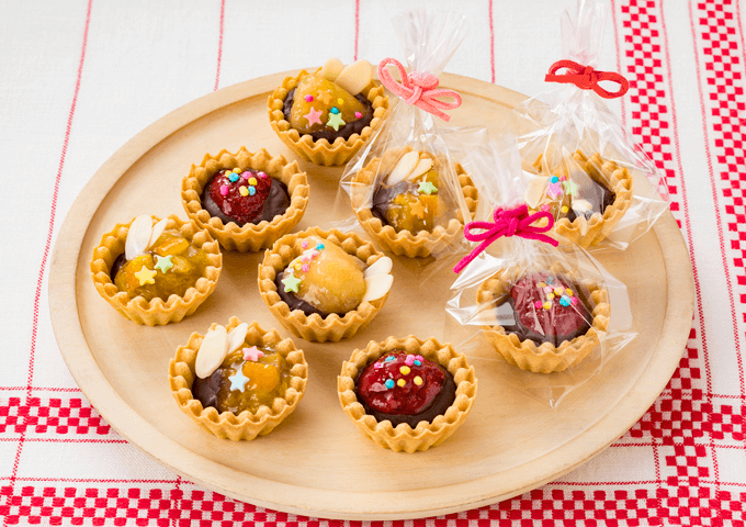 まるごと果実とチョコのプチタルト